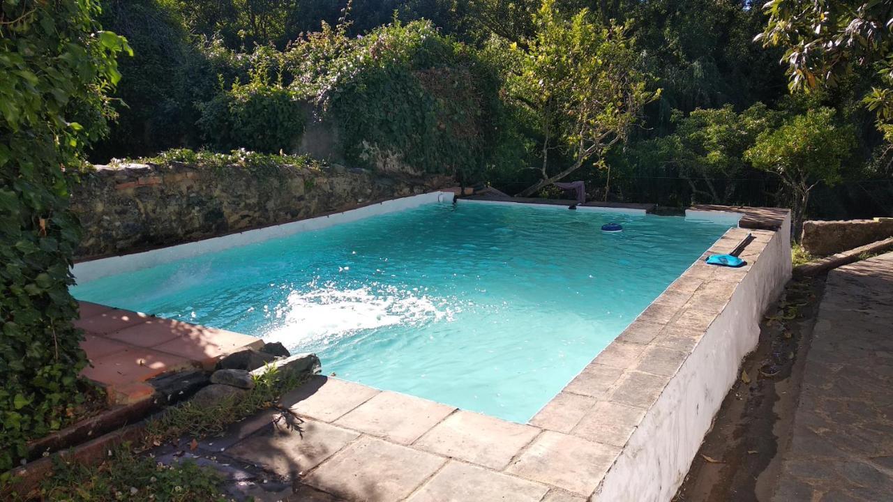 ليناريس دي لا سييرا Casa Rural El Riandero المظهر الخارجي الصورة