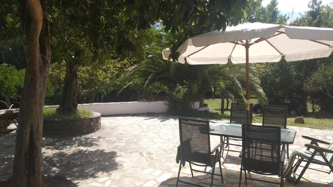 ليناريس دي لا سييرا Casa Rural El Riandero المظهر الخارجي الصورة