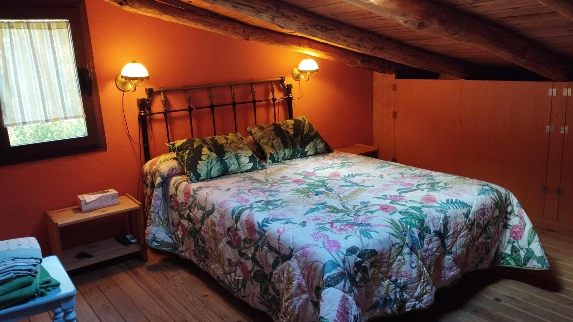 ليناريس دي لا سييرا Casa Rural El Riandero المظهر الخارجي الصورة